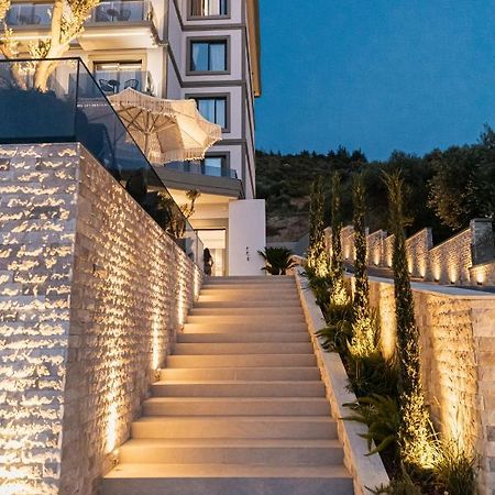 Mazarine Hotel, Vlore, Albania Radhimë Dış mekan fotoğraf