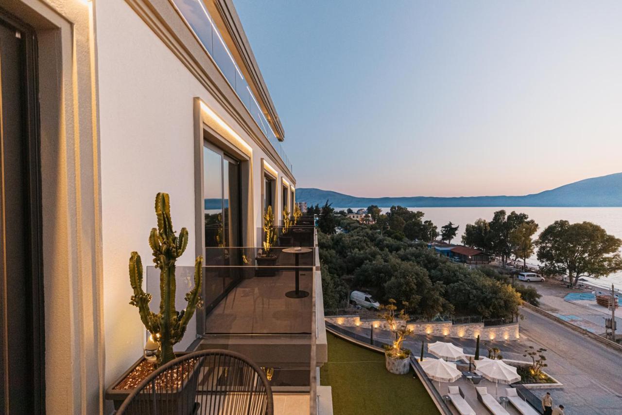 Mazarine Hotel, Vlore, Albania Radhimë Dış mekan fotoğraf