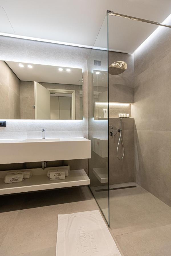 Mazarine Hotel, Vlore, Albania Radhimë Dış mekan fotoğraf