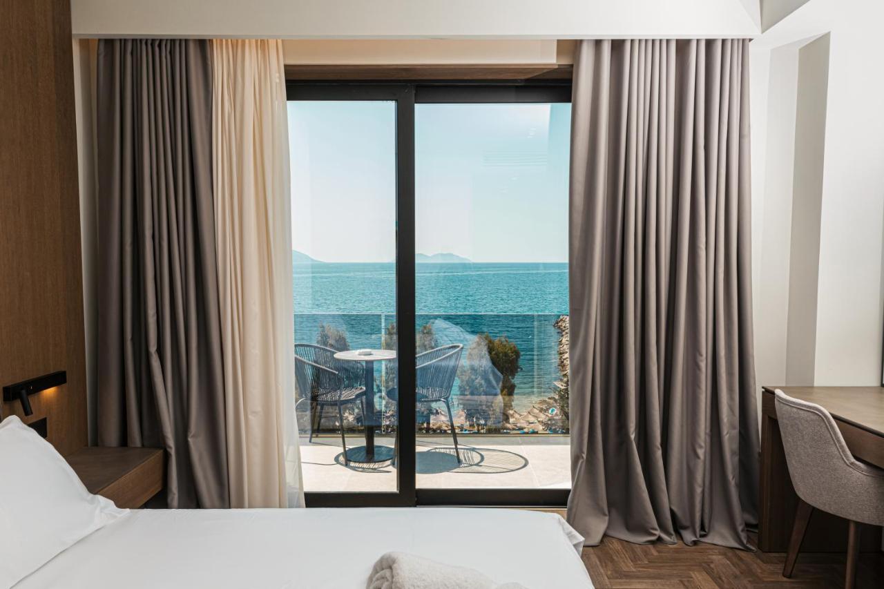 Mazarine Hotel, Vlore, Albania Radhimë Dış mekan fotoğraf